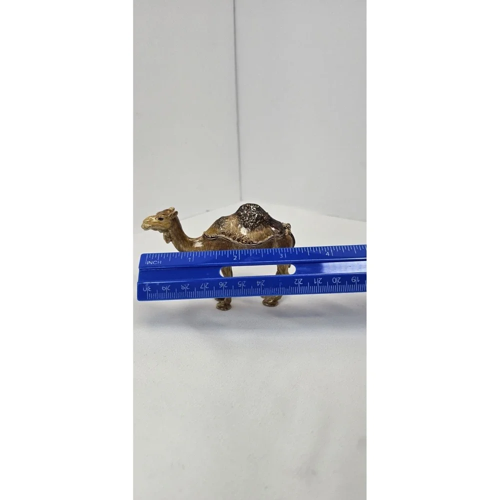 RUCINNI Camel‎ Jeweled Trinket Box Swarovski Crystal Hinged Minor Damage